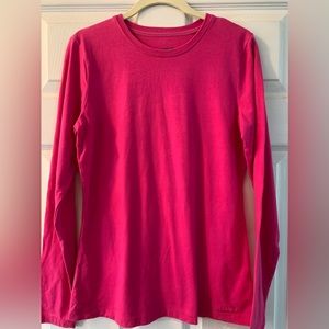 Pink long sleeve tee super soft and like new condition